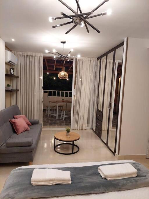 Moderno Aptartamento, Terraza Con Jacuzzi Privado Apartment Cali