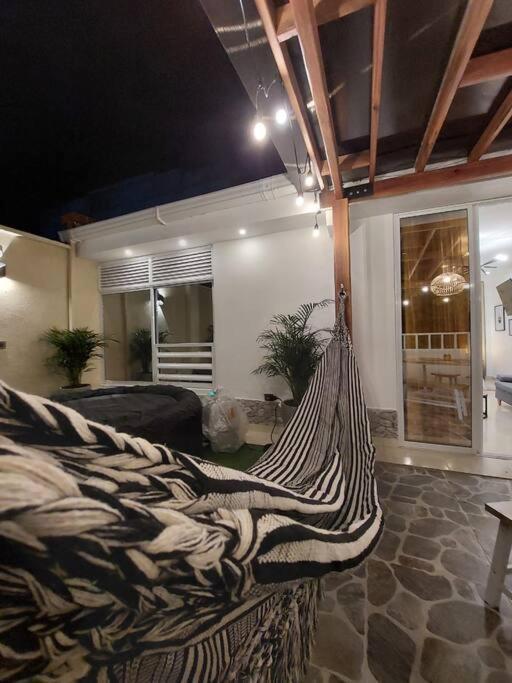 Apartment Moderno Aptartamento, Terraza Con Jacuzzi Privado Cali