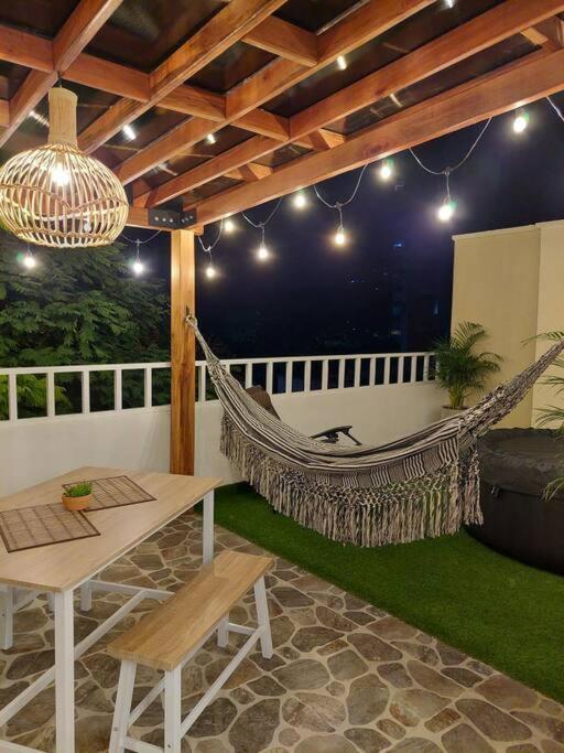 Moderno Aptartamento, Terraza Con Jacuzzi Privado Apartment