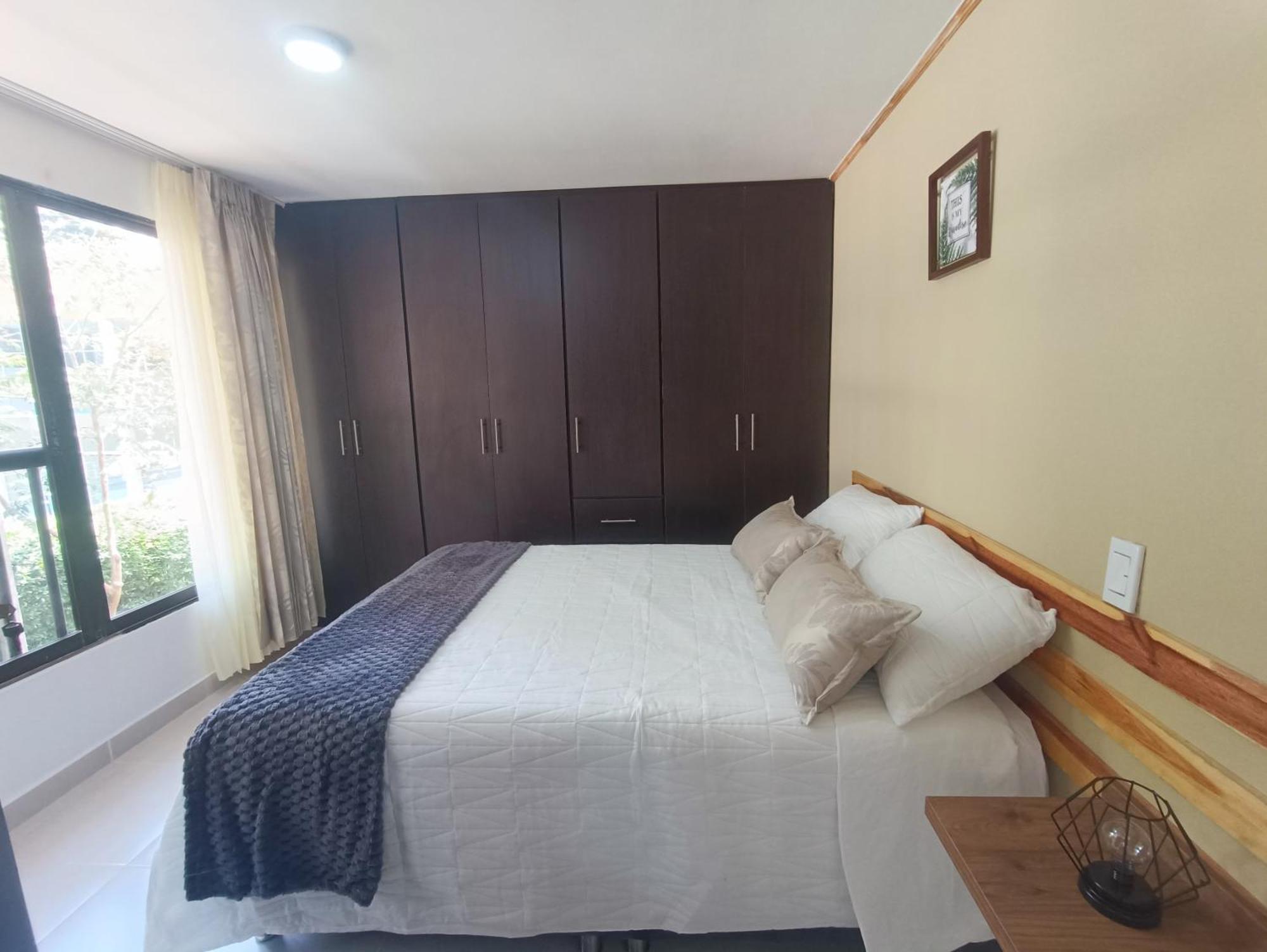Apartment Moderno Aptartamento, Terraza Con Jacuzzi Privado